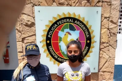 Fue a visitar a su pareja y la detuvieron por cargar cocaína en su ropa