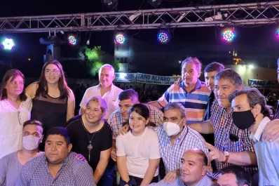 En Santa Rosa de Leales, Germán Alfaro resaltó el valor de la educación