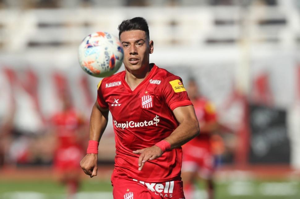 IMPLACABLE. Cano tuvo una oportunidad y no falló. Derechazo seco y a cobrar.  