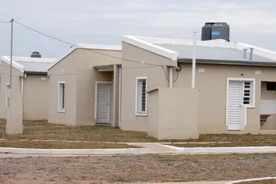 El oficialismo allana el camino para la ejecución de 3.600 viviendas por contratación directa