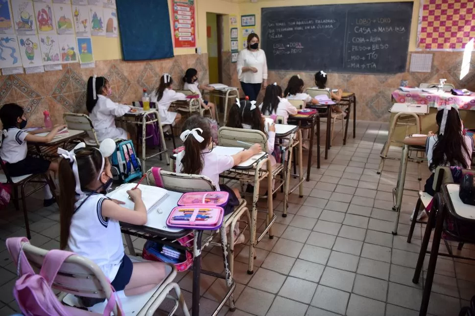 RECUPERAR APRENDIZAJE. Las 24 provincias que integran el CFE coinciden en que no puede haber menos de 190 días de clases al año.  