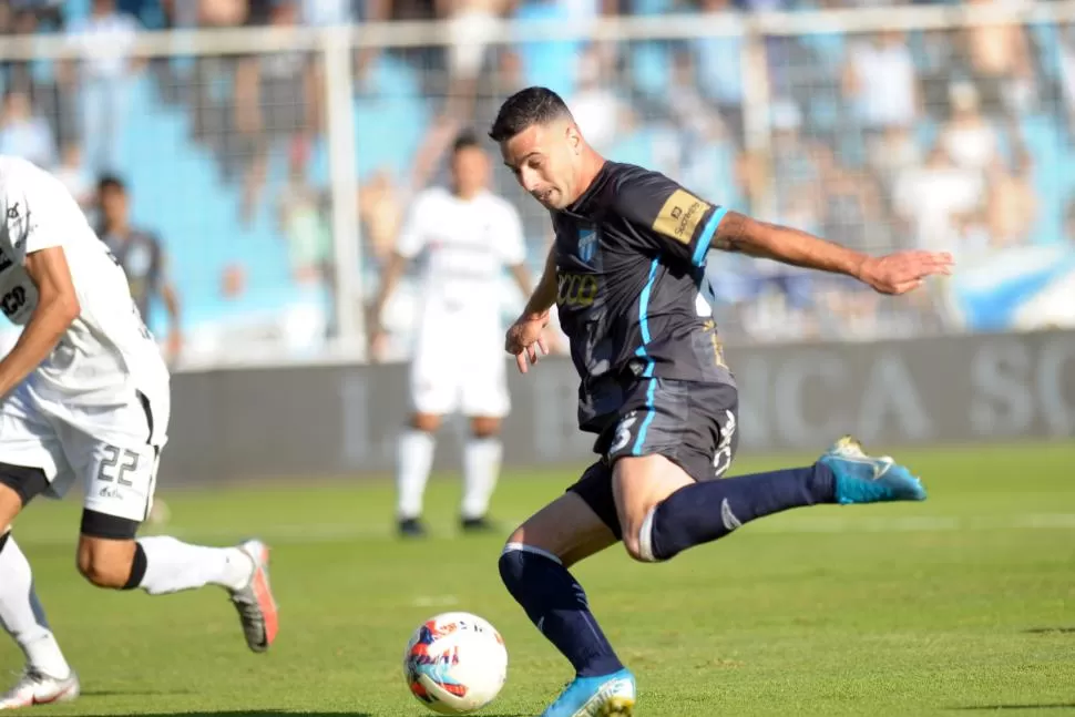 BUEN NIVEL. Ramiro Carrera fue de lo mejor que tuvo Atlético en el torneo. LA GACETA / FOTO DE FRANCO VERA