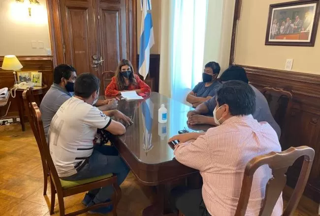 Cosecheros del limón se reunieron con Vargas Aignasse tras la protesta en Tafí Viejo