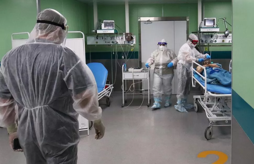 PESADILLA RUSA. Las salas de terapia intensiva vuelven a estar llenas los hospitales de Volzhsky.  
