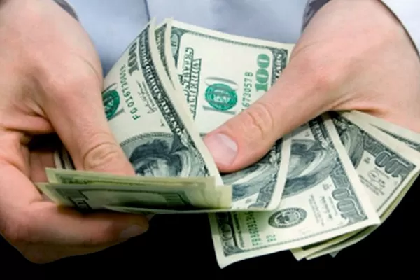 El dólar blue se negocia en $ 208 en la City tucumana