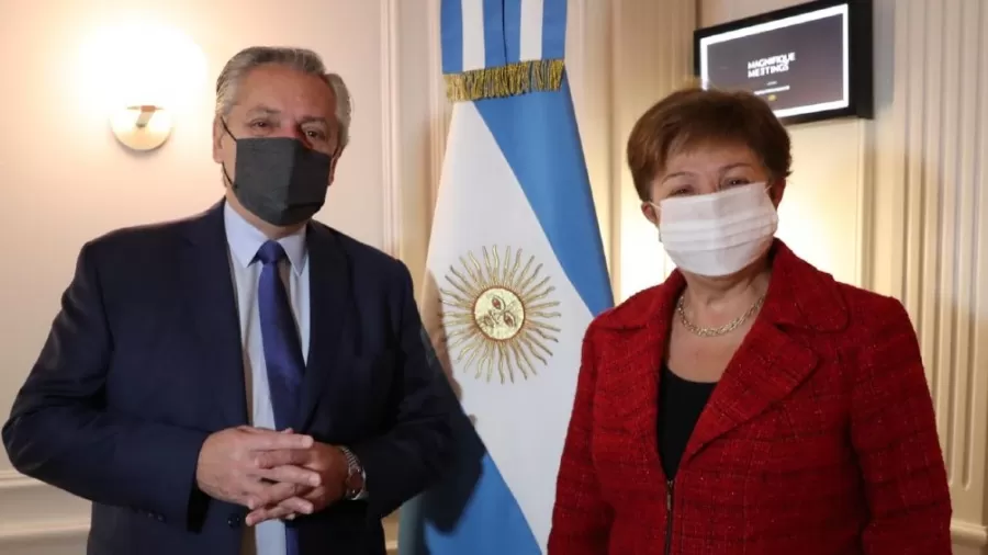 RELACIÓN EN PUNTO MUERTO. El presidente Alberto Fernandez y la directora del FMI Kristalina Georgieva, durante uno de los encuentros de 2021.