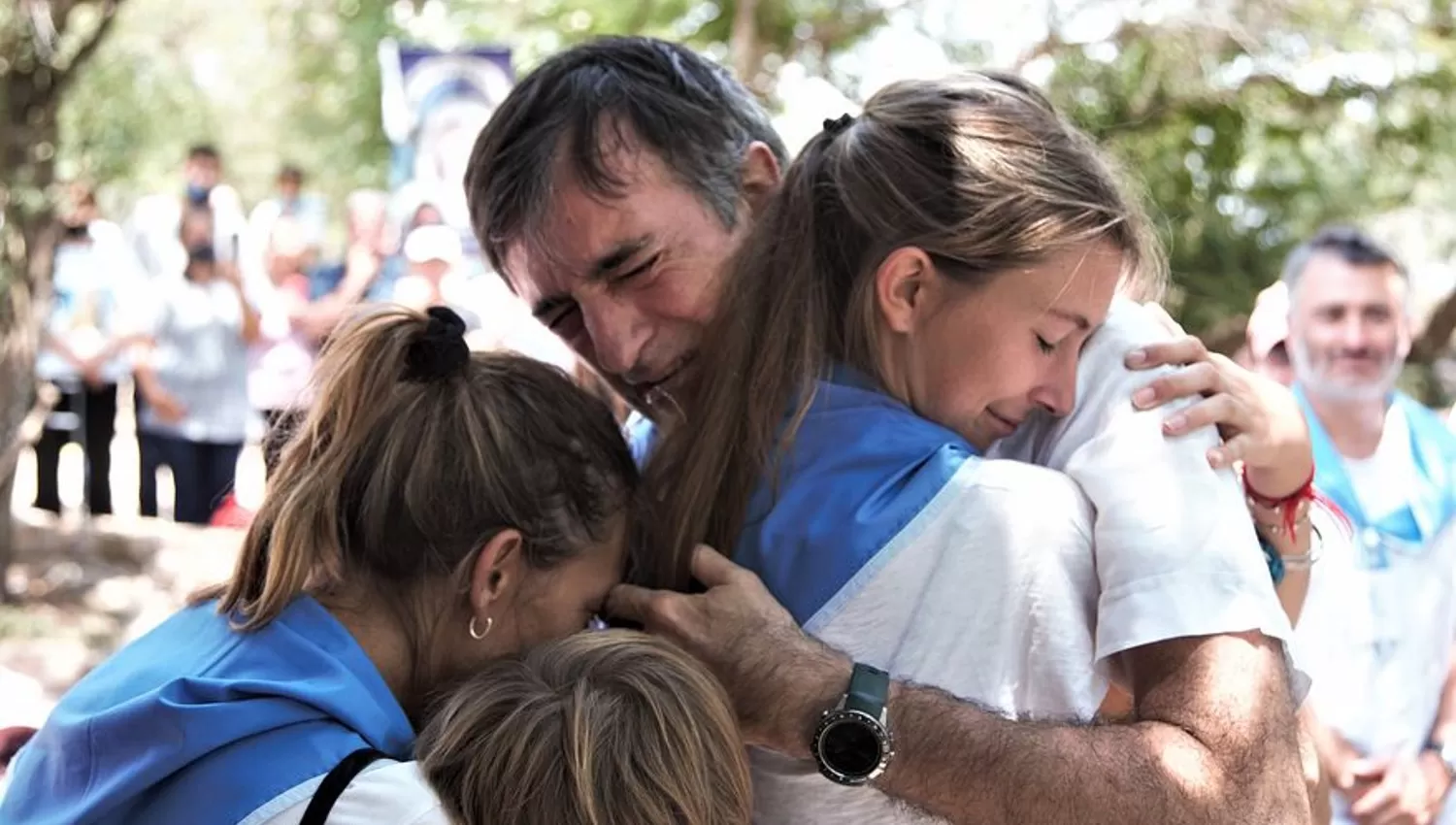 APOYO. El legislador Bullrich fue acompañado por su familia.