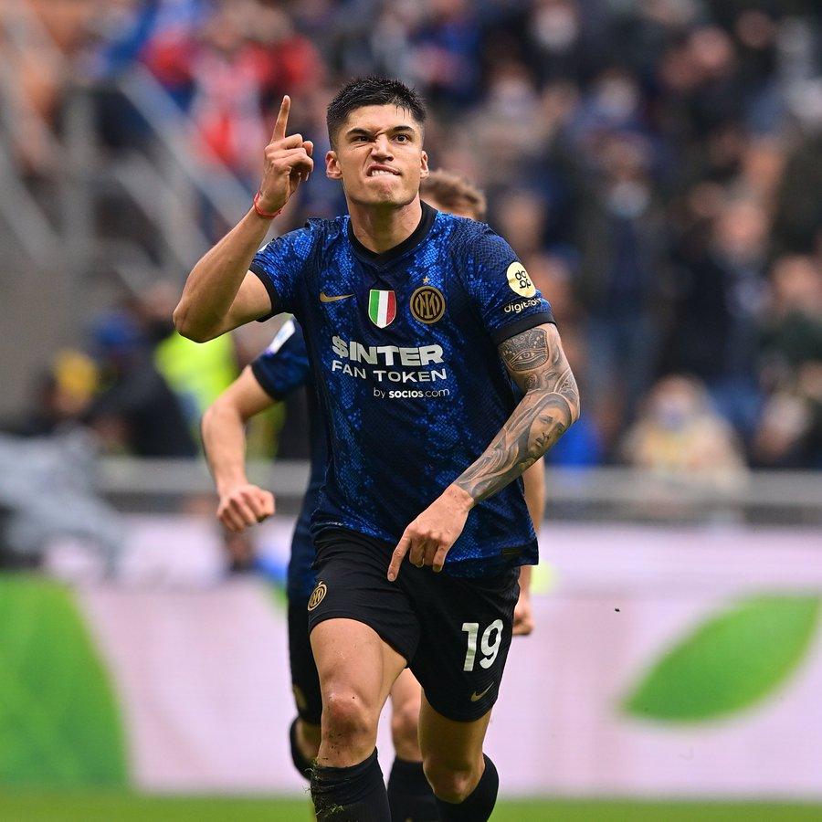 El Tucu Correa marcó los dos goles en la victoria del Inter