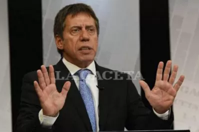 Bussi le respondió a Alfaro y lo trató de mentiroso por renunciar a la banca