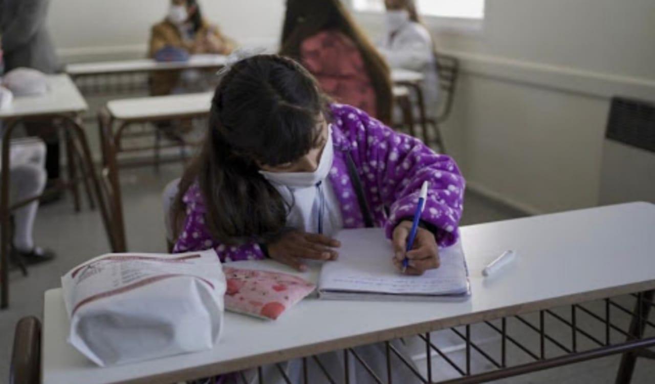 UN PROBLEMA ESTRUCTURAL. La mitad de los niños tucumanos come mal. ARCHIVO LA GACETA