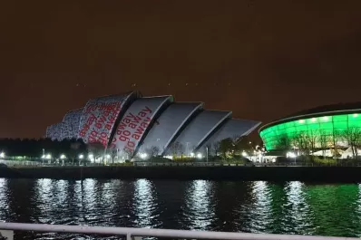 Sin acuerdos firmes, las negociaciones de Cumbre del Clima se extienden dos días más