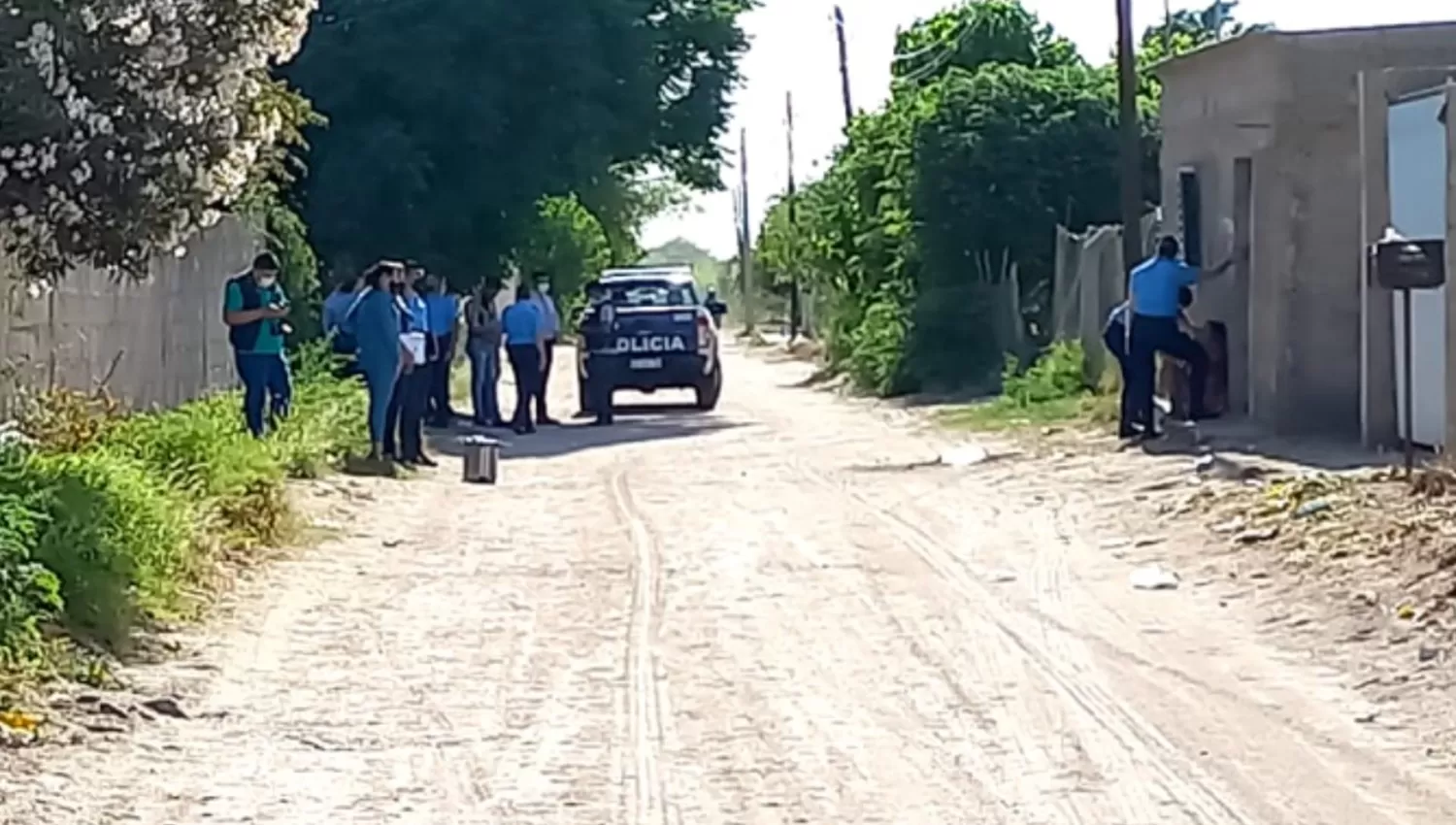 INVESTIGACIÓN. La Policía recogió pruebas en el lugar para poder determinar qué sucedió con la menor en La Rioja.