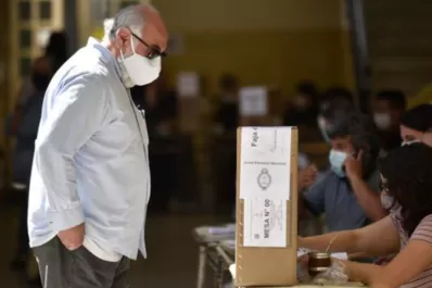 Con protocolos flexibilizados, arrancaron las legislativas en todo el país
