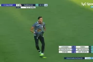 Polémica por los gestos del arquero de Barracas 