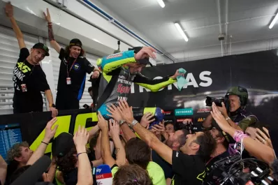 Se retiró el ídolo: el adiós de Valentino Rossi a MotoGP