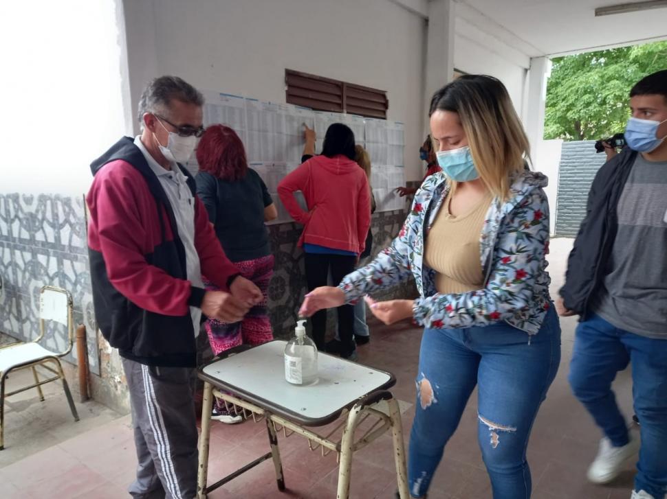 Clientelismo y cajas de cartón como cuarto oscuro