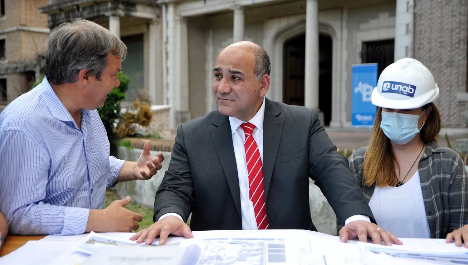 OBRAS. Manzur recorrió ayer junto a los ministros Zabaleta y Katopodis los avances en la Universidad Guillermo Brown.