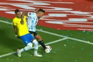 ¿Era roja? El golpe de Otamendi a Raphina