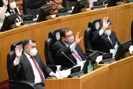 El oficialismo busca lo que no pudo en las urnas: quedarse con la Intendencia