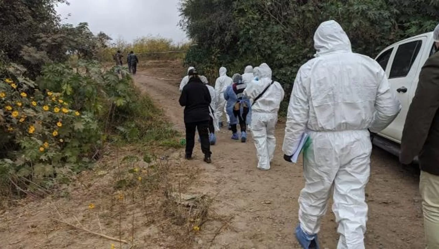 EN UNA FINCA. La joven fue encontrada sin vida en el lugar que el acusado había señalado.