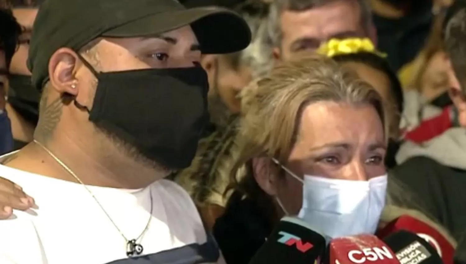 DOLOR. Mario y Cintia agradecieron el apoyo de los medios, el Presidente y la atención de los médicos para con Lucas.