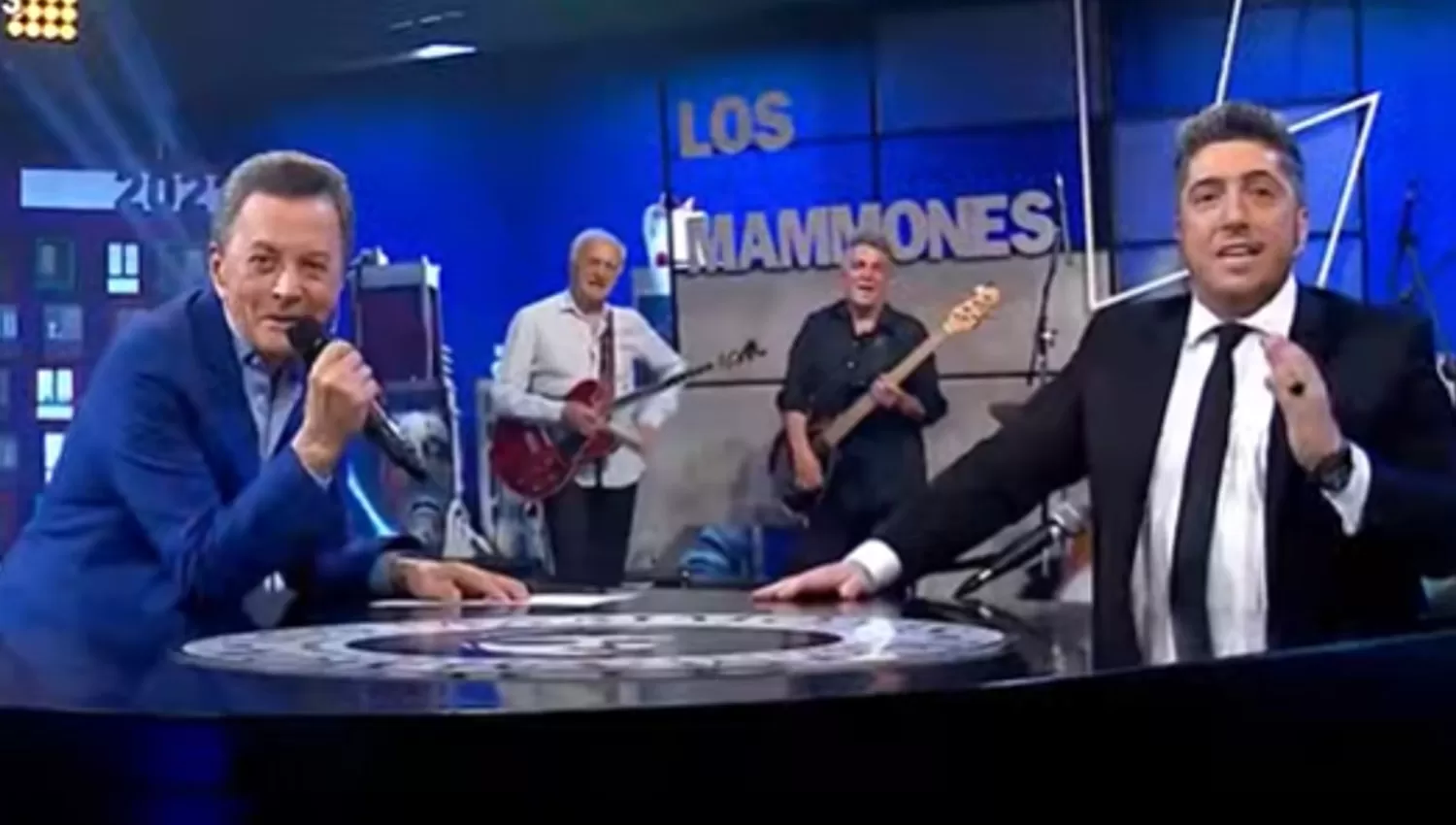 HOMENAJE. Palito Ortega junto a Jey Mammón en el programa emitido anoche por América.