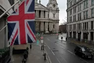 Reino Unido eleva su nivel de alerta por la variante Ómicron