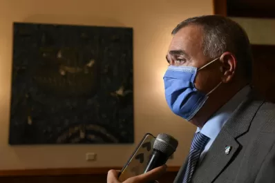 Jaldo anunciará el miércoles nuevas medidas sanitarias ante un posible brote de covid-19