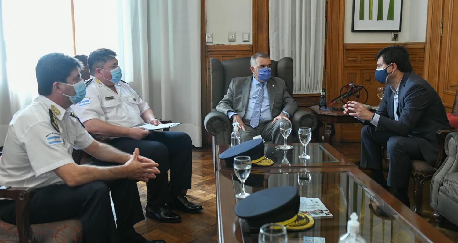 EN REUNIÓN. Jaldo recibió los informes de las autoridades de la cartera de seguridad. Foto: Prensa Gobernación