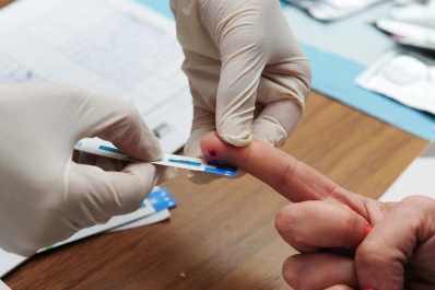 Jornada de concientización contra el VIH/Sida: harán testeos gratuitos en la plaza Independencia