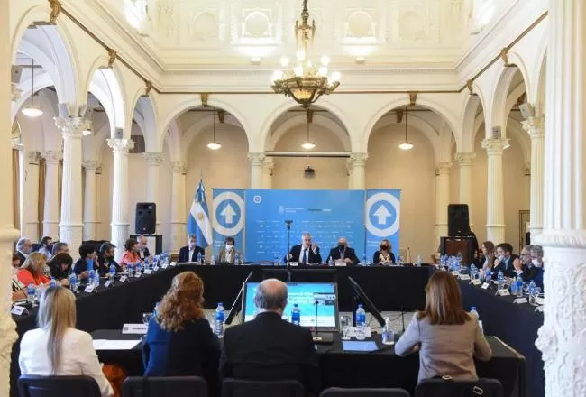 La campaña de vacunación fue uno de los temas abordados en la reunión del Consejo Federal de Educación