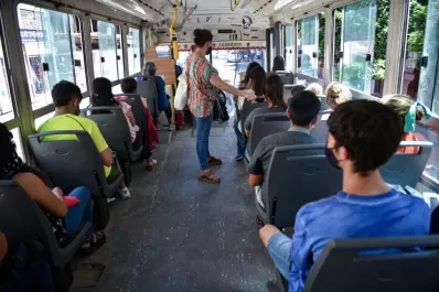 No se pedirá el pase sanitario en el transporte público de pasajeros