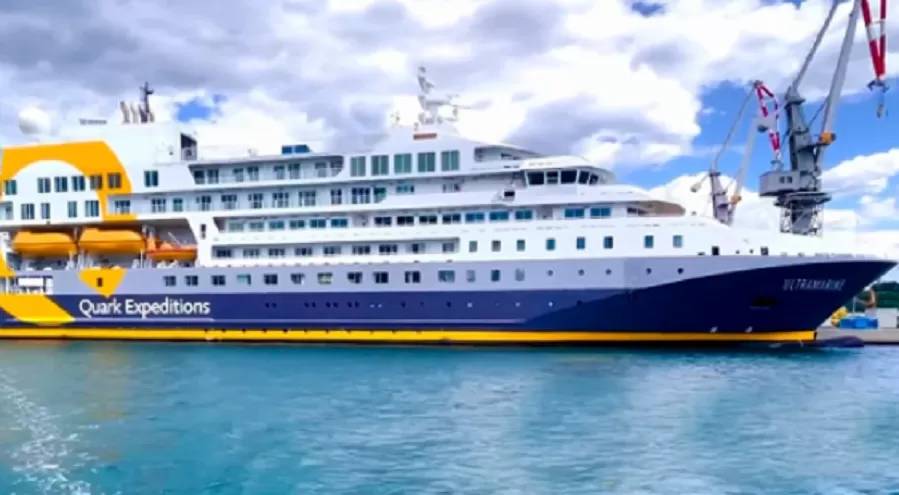 El crucero “Ultramarine” aislado en Ushuaia (Foto: Télam)