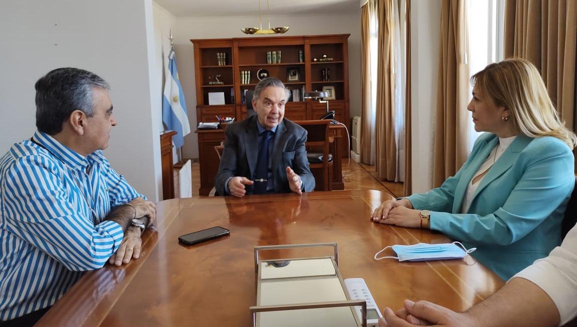 DE GIRA. Alfaro y Ávila se reunieron con Bullrich y con Pichetto en Buenos Aires.