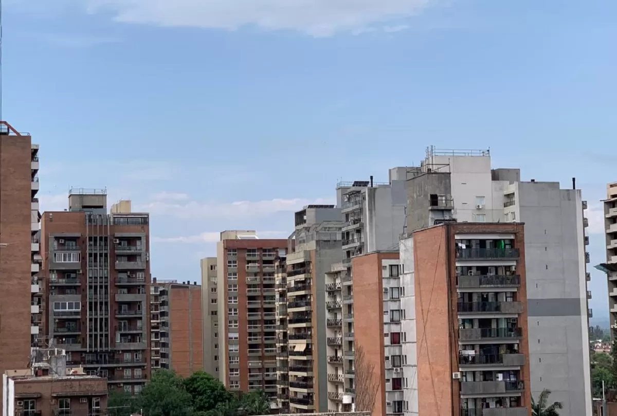 Baja tensión y cortes de luz: un mix de problemas afectó a miles de usuarios tucumanos
