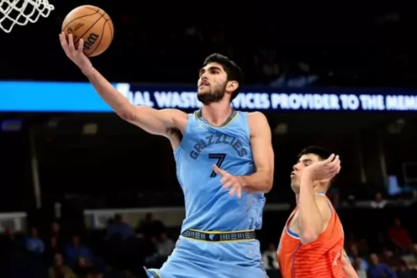 ¡Salí de ahí, Deck! Thunder recibió la peor derrota de la historia de la NBA