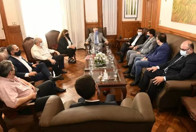 EN CASA DE GOBIERNO. Jaldo recibió a la titular de la Sedronar, Torres. Foto: Prensa Gobernación