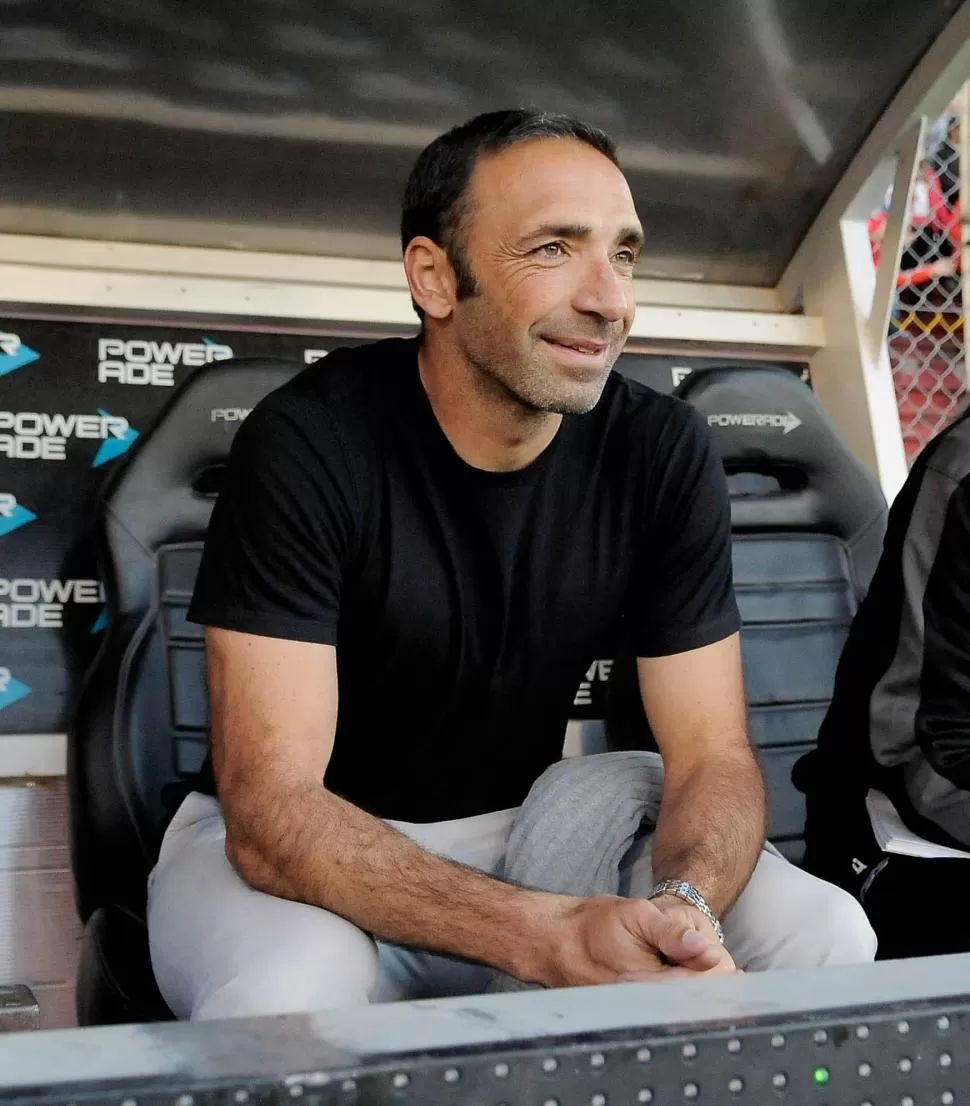 A UNA FIRMA. La llegada de Azconzábal, que parecía un hecho, se encuentra en pausa. El técnico podría poner la firma hoy. 