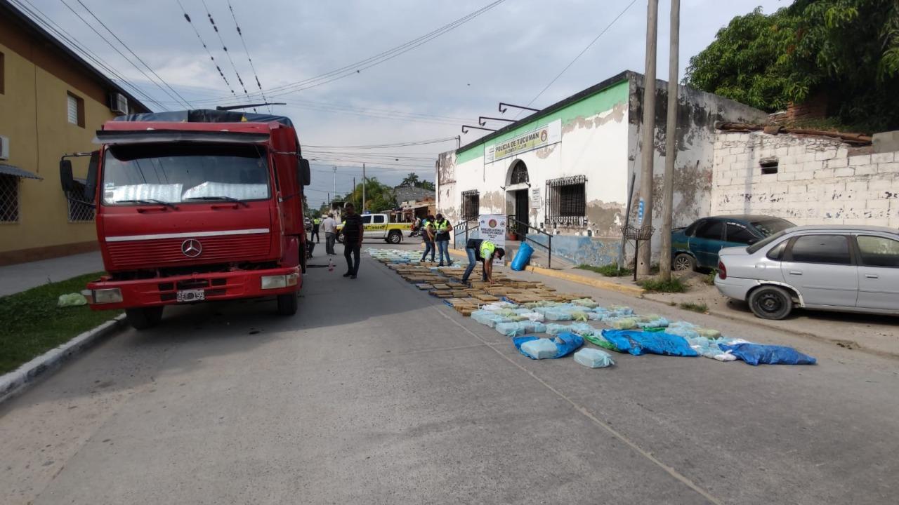 Un camión venía de Jujuy con 750 kilos de hojas de coca