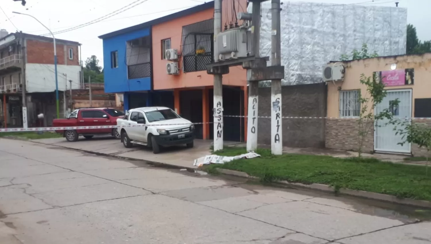 EN LA VEREDA. Bravo recibió un disparo en la puerta de la casa en la que estaba participando de una fiesta.