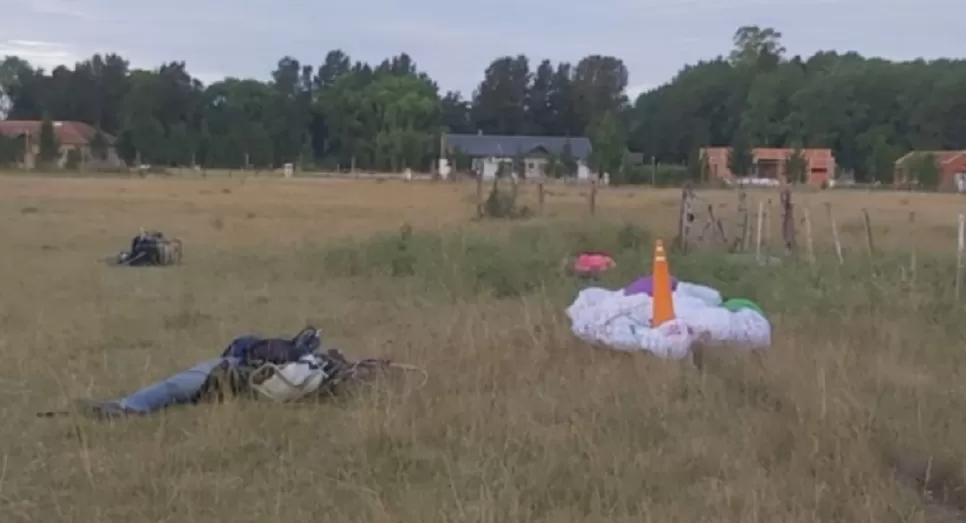 Tragedia en La Plata: chocaron dos parapentes, una persona murió