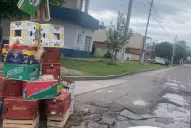 Armaron un arbolito para señalizar un superbache en San Lorenzo al 3.000