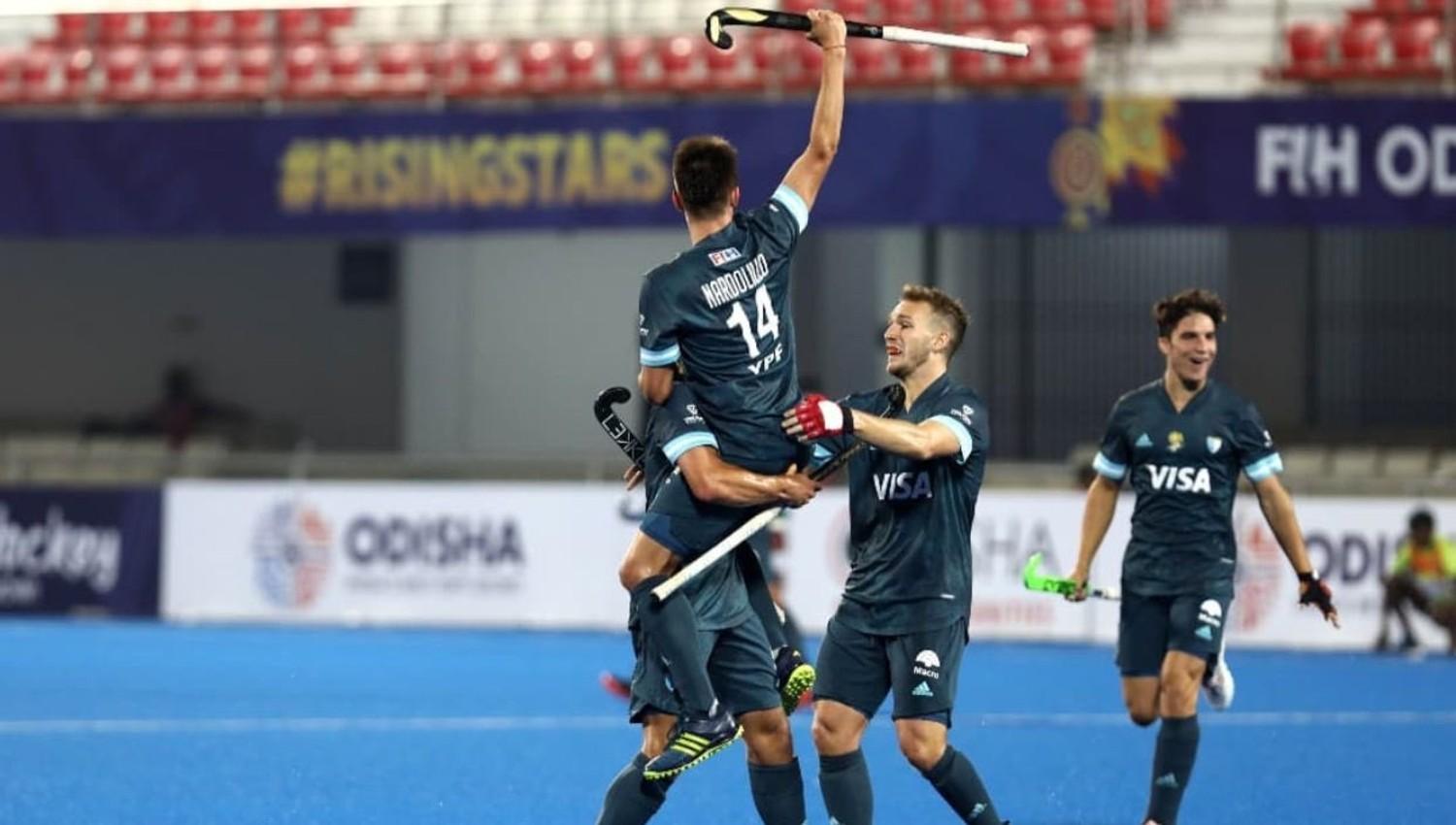 BIEN ALTO. Nardolillo quedó en la historia del hockey argentino con el título logrado en India.