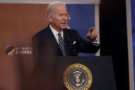 Biden advierte que Putin podría usar armas químicas y biológicas en Ucrania