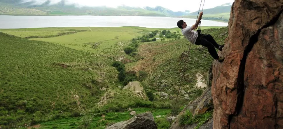 TURISMO. En Tafí del Valle hay gran variedad de circuitos para conocer la cultura local. 