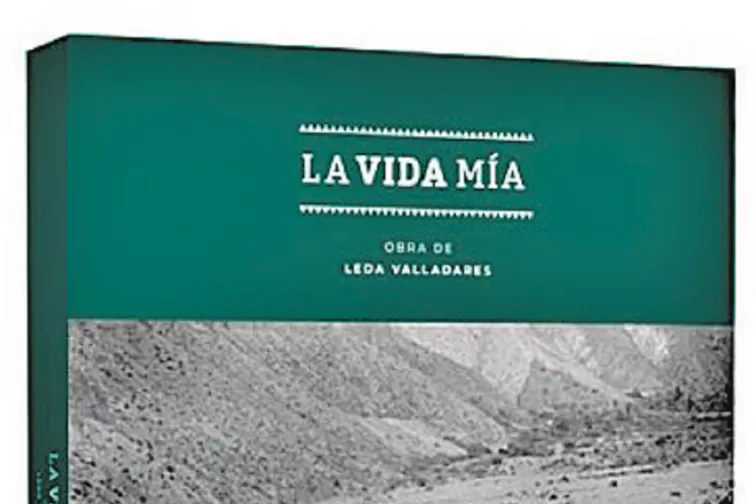 EL LIBRO. La portada de “La vida mía”, a presentarse en el Ente.