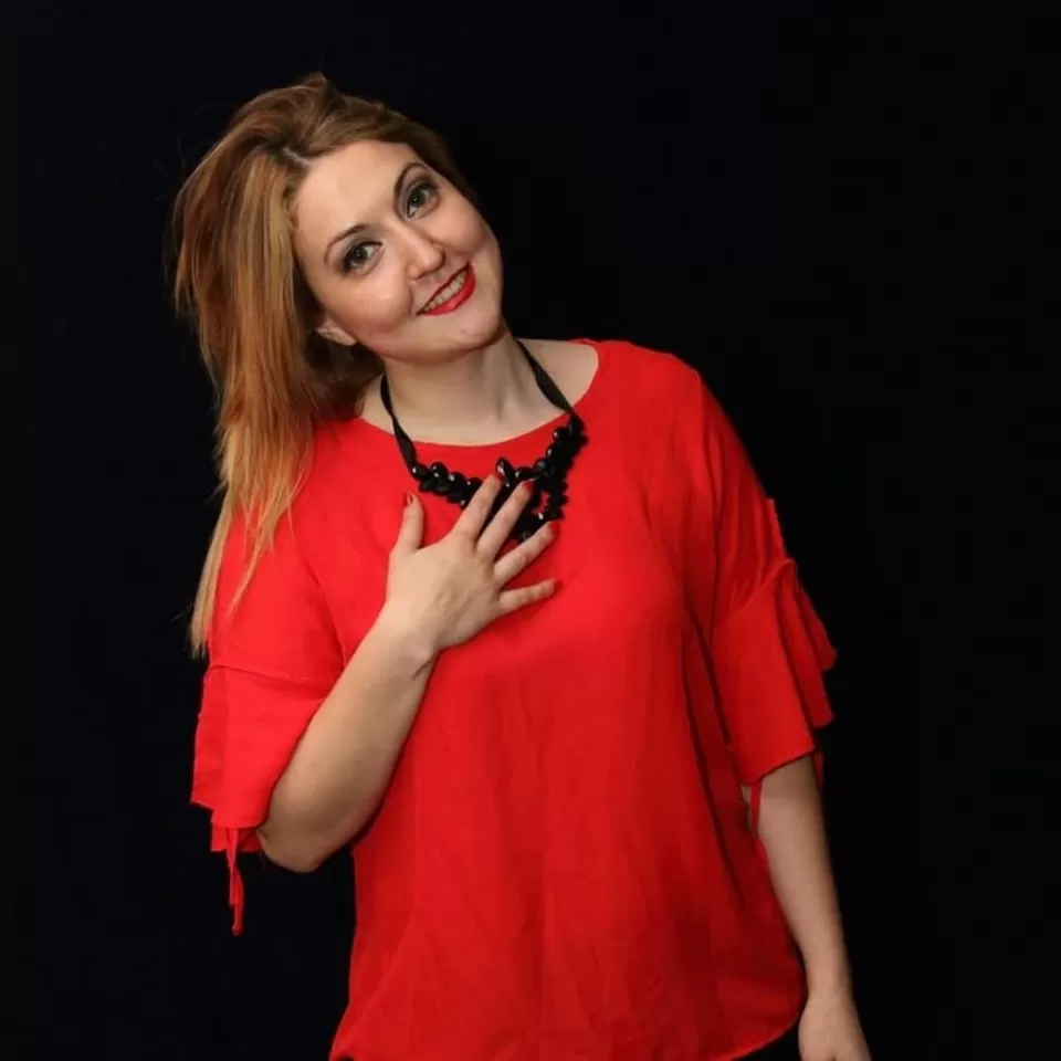 CON RAÍCES EN LA PROVINCIA. Romina Barros recibirá a los cantantes invitados en la plaza Independencia. 