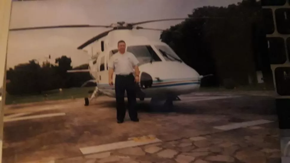 TIEMPO DE HABLAR. El brigadier Juan Carlos Zarza contó, 20 años después, cómo fue el viaje de De la Rúa al abandonar la Casa Rosada.  