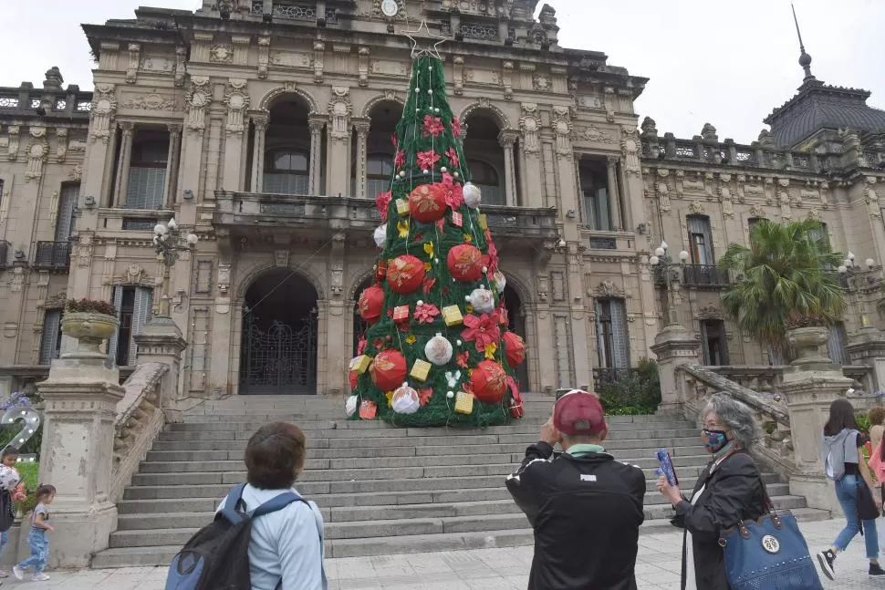 OTRO AÑO MÁS. En Casa de Gobierno hay ternas pendientes desde 2020.  
