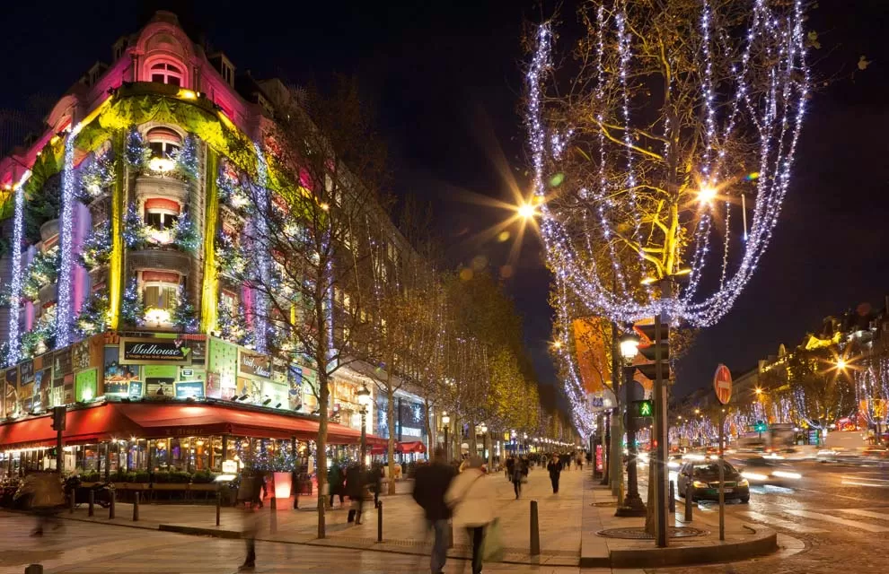 NAVIDAD. Tucumanos cuentan cómo se adaptan a las nuevas tradiciones del país donde viven.